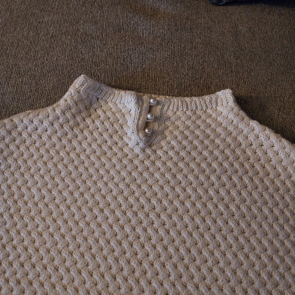Casual Corner White High Neck Sweater, w/Pearl Detail, Cotton/Angora Blend, szXL - Picture 3 of 7